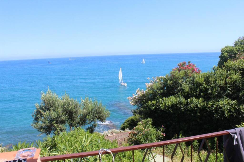 Conca Verde Appartamento Sul Mare Marina dʼMarina dʼAndora 外观 照片