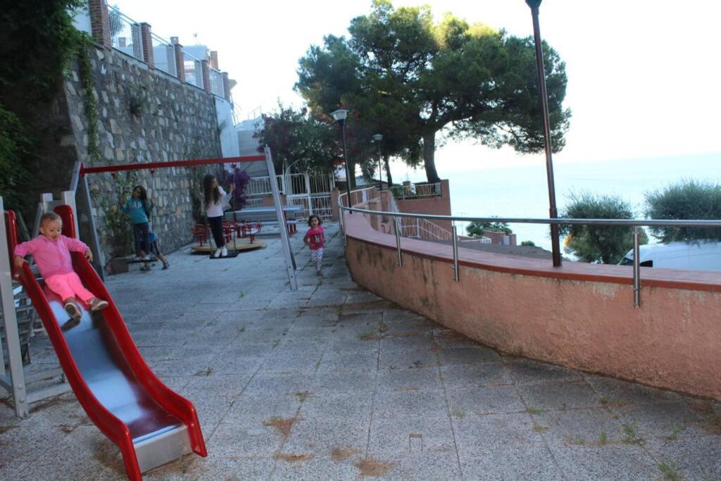 Conca Verde Appartamento Sul Mare Marina dʼMarina dʼAndora 外观 照片