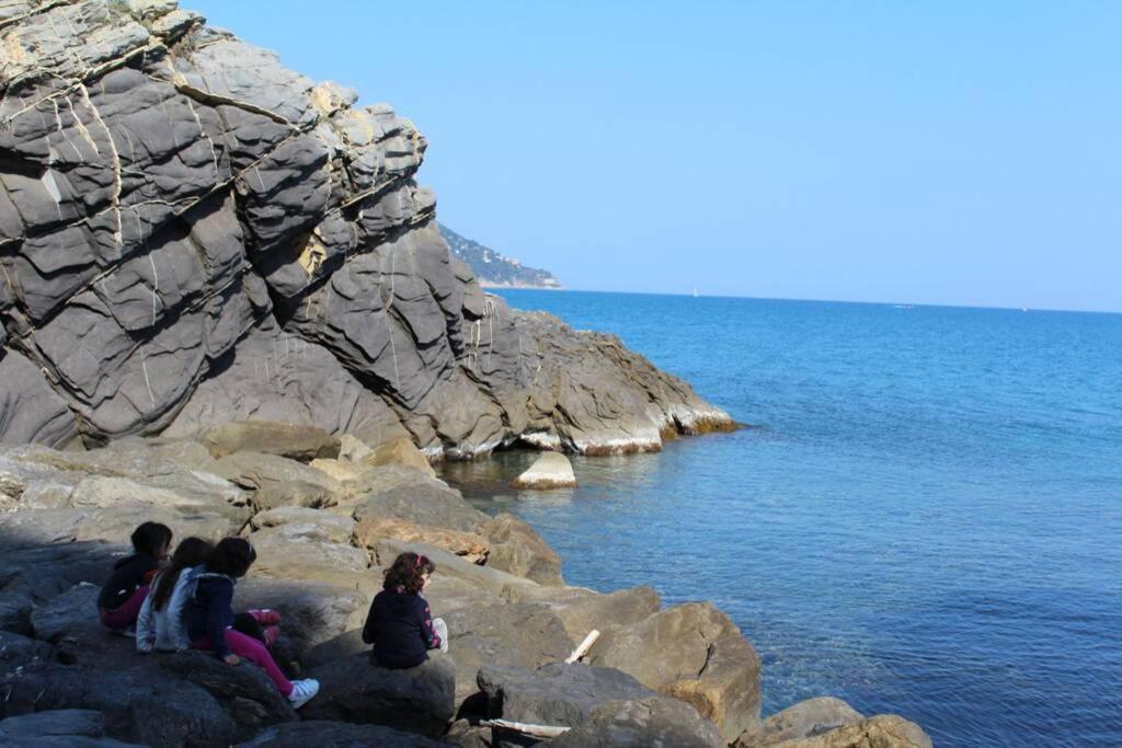 Conca Verde Appartamento Sul Mare Marina dʼMarina dʼAndora 外观 照片