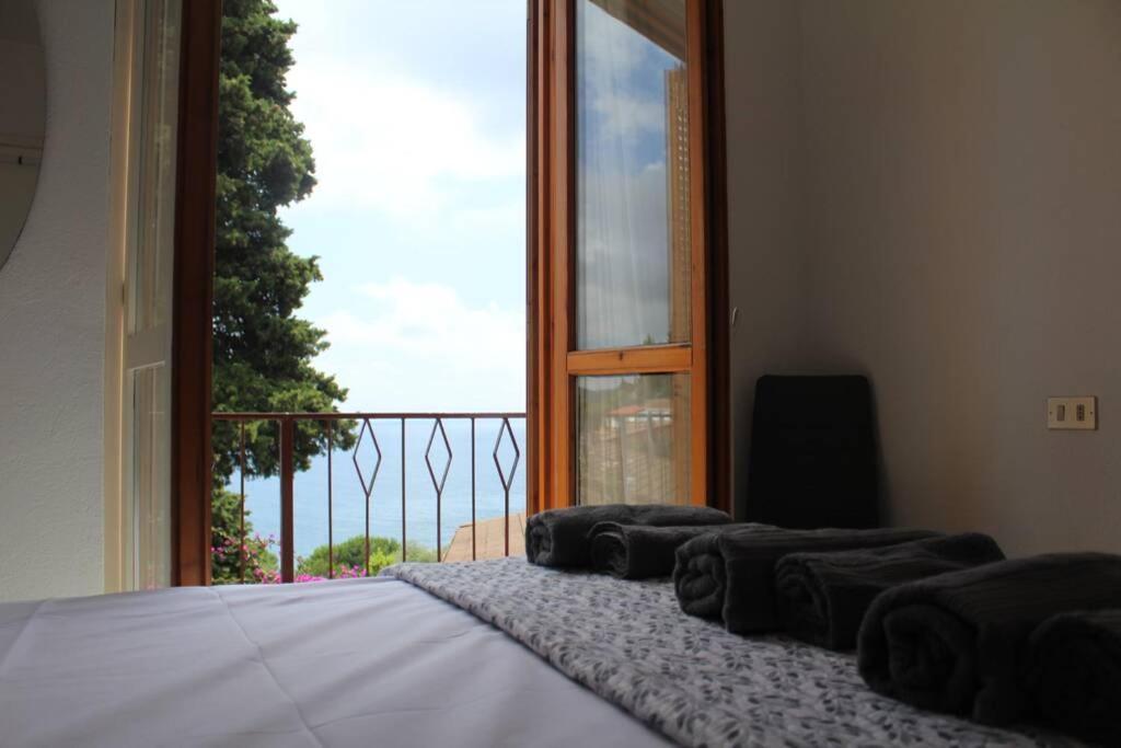 Conca Verde Appartamento Sul Mare Marina dʼMarina dʼAndora 外观 照片